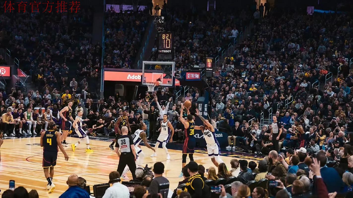 回暖!杰克逊次节连中2记三分,此前近5场比赛三分13中0 回暖!杰克逊次节连中2记三分,此前近5场比赛三分13中0